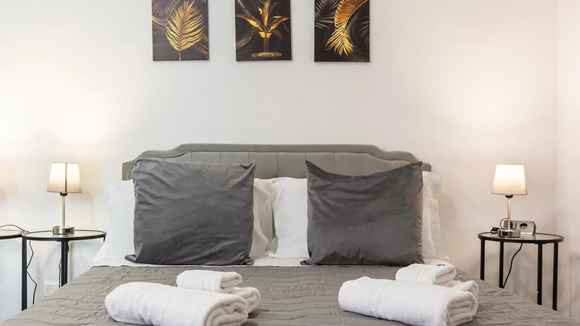Отель Hesa House Кальяри 0*,