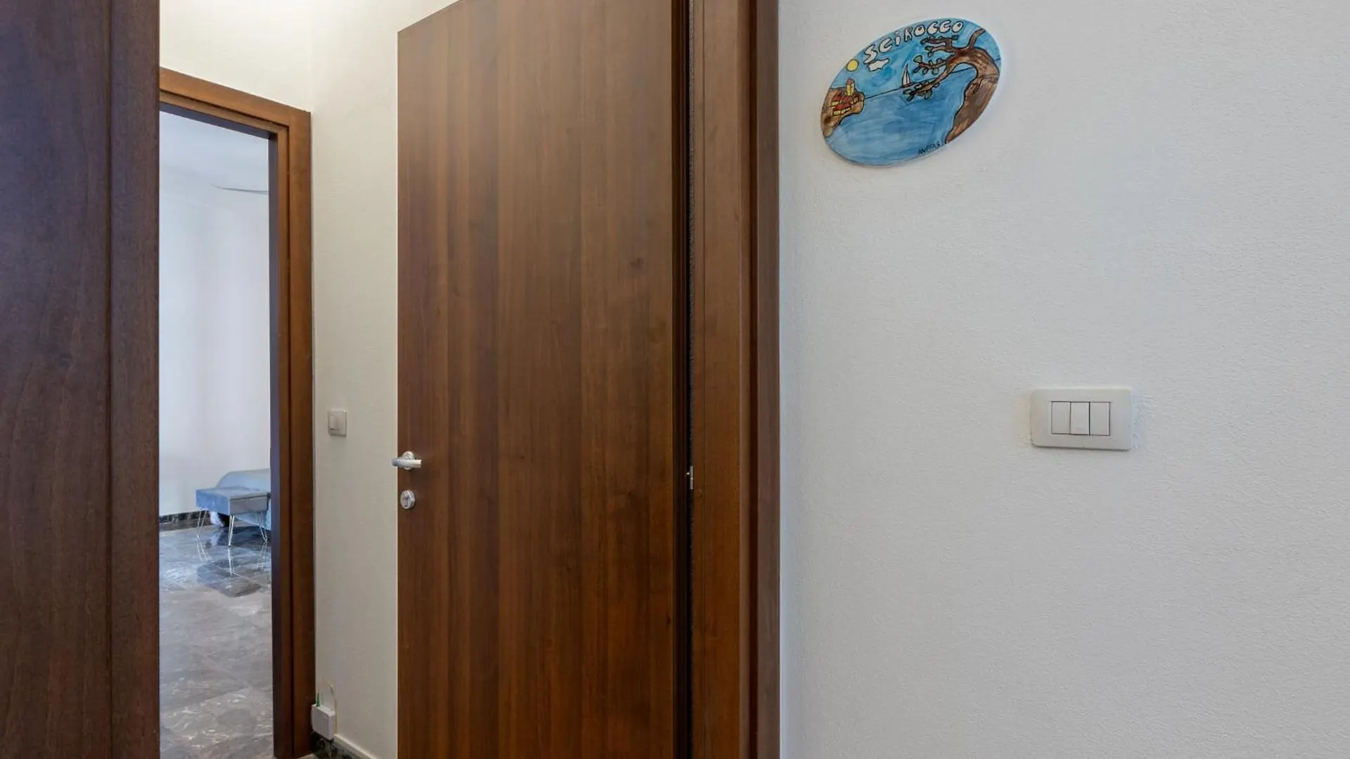 Отель Hesa House Кальяри Гостевой дом