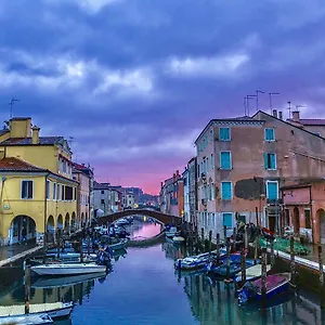 chioggia-bridges.hotelinveneto.com/